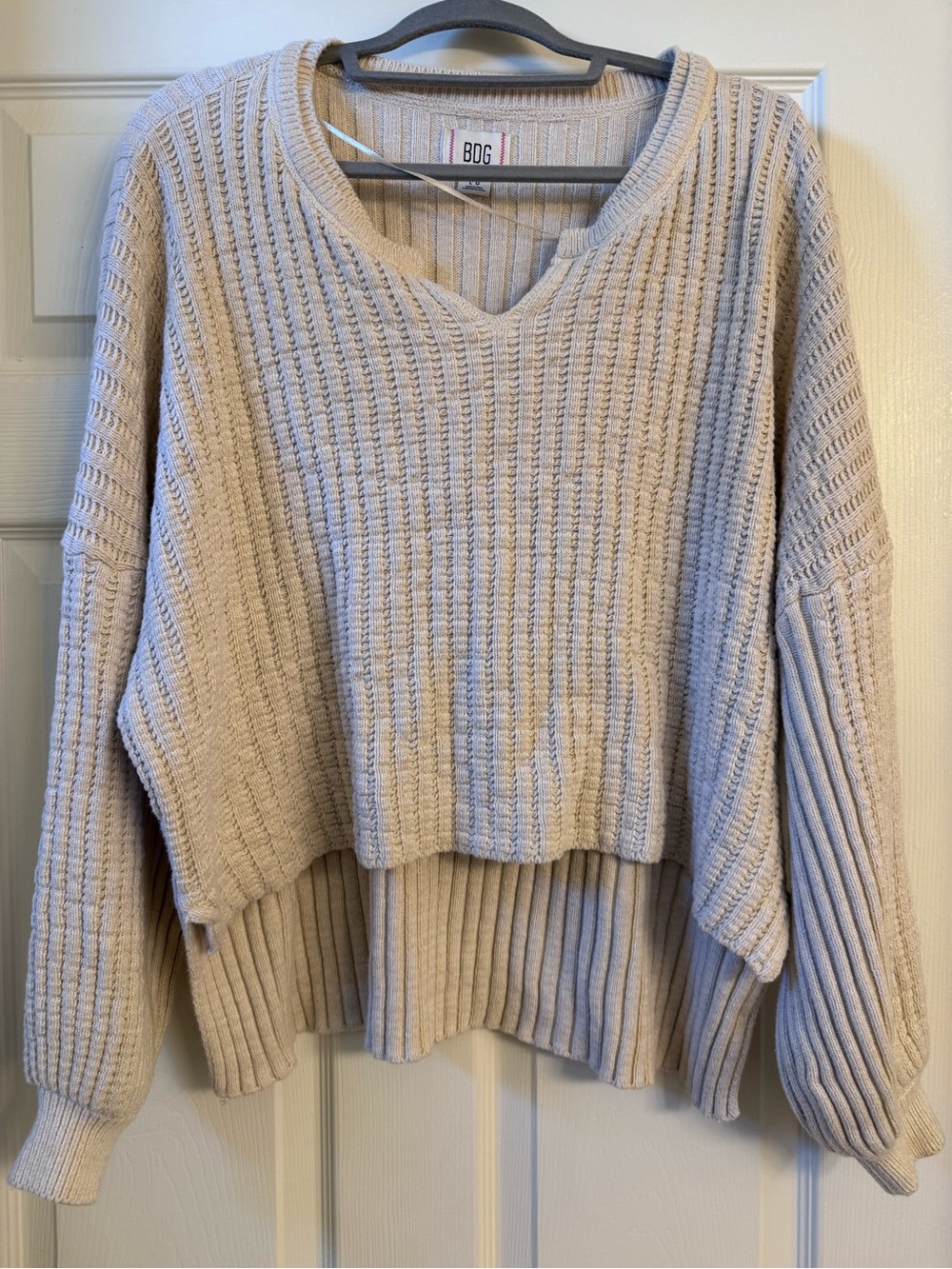 BDG Women's Beige-Cream Ribbed V-Neck Sweater